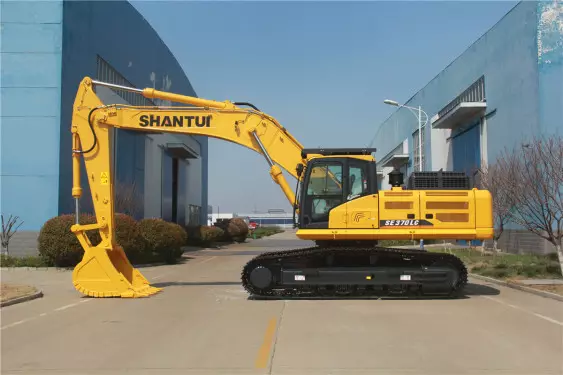 Earthmoving 37 Ton