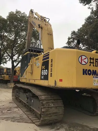 Used Komatsu 650-8 Excavator