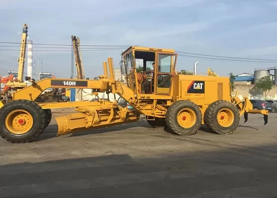 Motoniveladora Cat usada 140H